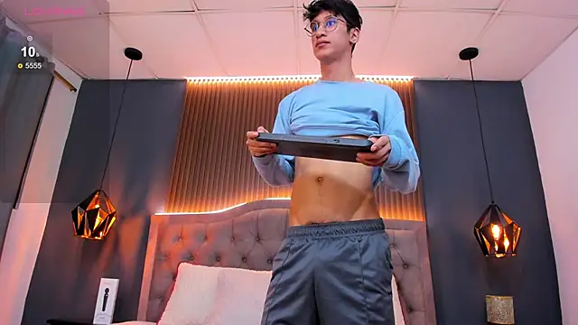 Cum hunters online show from 13, 9, 2025