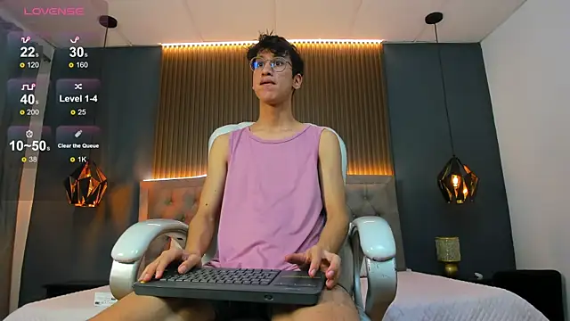 Cum hunters online show from 16, 9, 2025