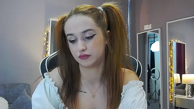 Eva Lovvia  online show from 21, 1, 2025