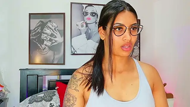 loretahorny online show from 18, 2, 2026