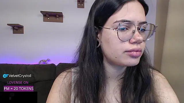 crystalll room online show from 28, 10, 2025