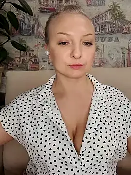 Snapshot of Anesteishen chatting on 6, 3, 2025 Anesteishen online show from 6, 3, 2025