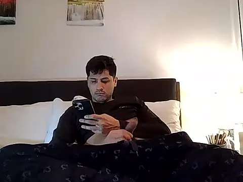 PerroDemonioHot online show from 17, 2, 2026