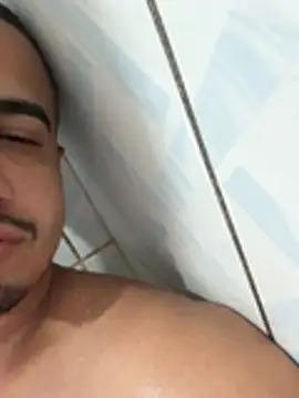 MorenoTatuado011 online show from 15, 3, 2026