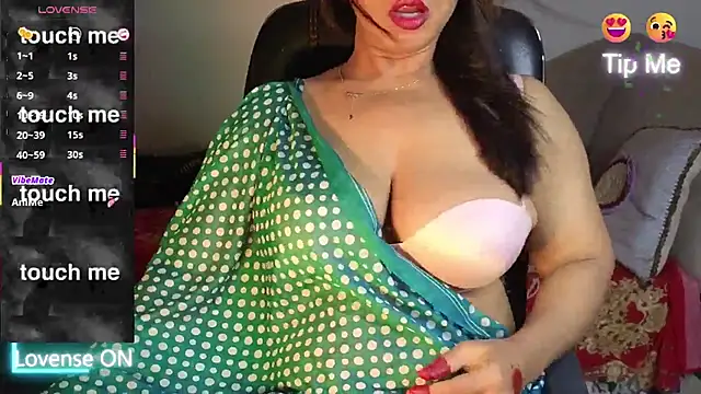 Snapshot of Bengali_Cute_Girl chatting on 5, 7, 2026 Bengali Cute Girl online show from 5, 7, 2026