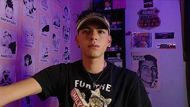 Snapshot of Mickey_Magic chatting on 23, 1, 2025 Mickey Magic online show from 23, 1, 2025