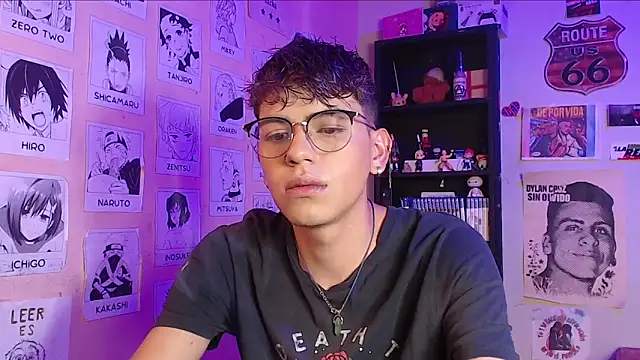 Snapshot of Mickey_Magic chatting on 30, 1, 2025 Mickey Magic online show from 30, 1, 2025