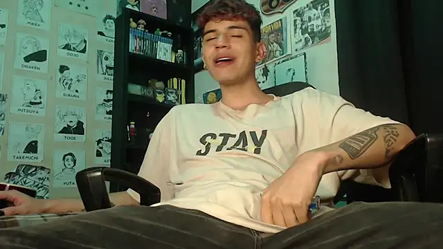 Snapshot of Mickey_Magic chatting on 19, 3, 2025 Mickey Magic online show from 19, 3, 2025