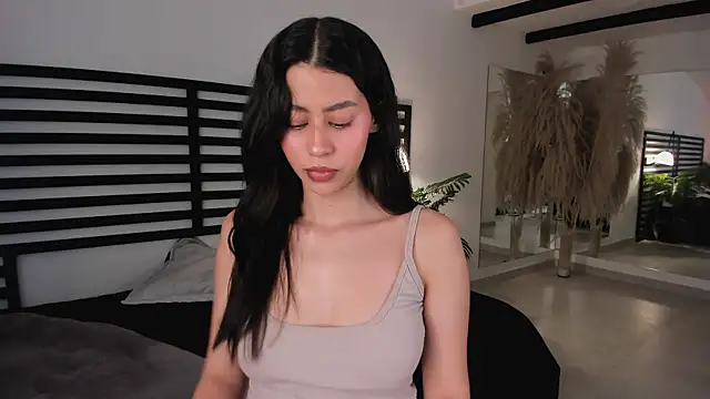 hannah brady online show from 25, 1, 2025