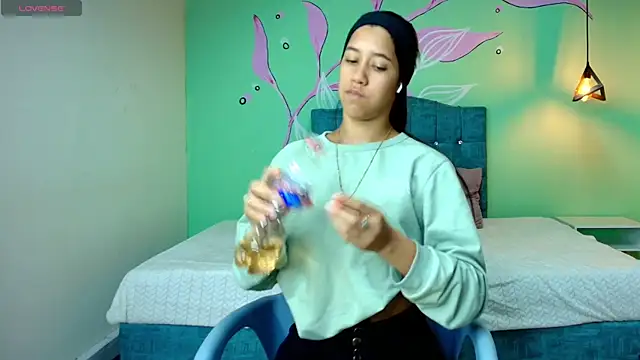 Connie Bell online show from 20, 10, 2025