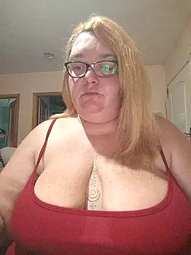 diosacurvy1984 online show from 4, 11, 2025