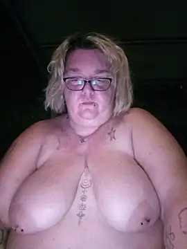 Snapshot of diosacurvy1984 chatting on 20, 6, 2026 diosacurvy1984 online show from 20, 6, 2026