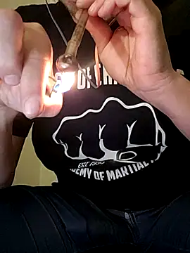 Snapshot of almighty_d chatting on 19, 1, 2025 almighty d online show from 19, 1, 2025