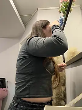 KiraBarlows online show from 27, 9, 2025