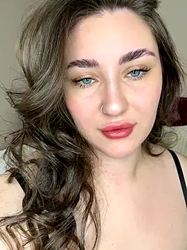 KiraBarlows online show from 18, 11, 2025