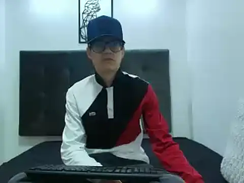 wolfandsky online show from 25, 2, 2025