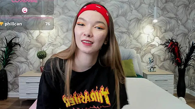 SusannJohnson online show from 10, 3, 2025