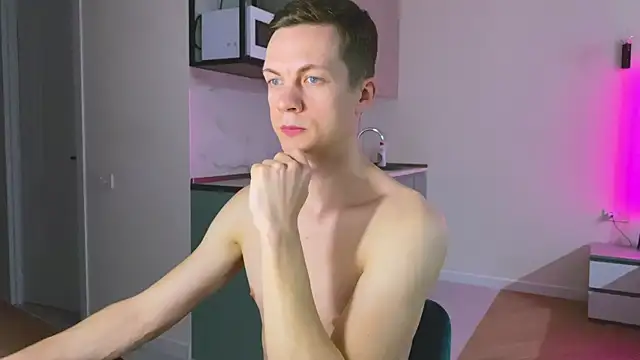 max shy online show from 7, 3, 2025