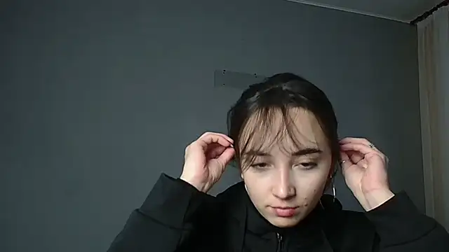 Eva Gloryy online show from 22, 11, 2025