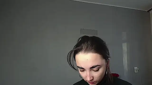 Eva Gloryy online show from 9, 3, 2026