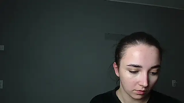 Eva Gloryy online show from 13, 4, 2026