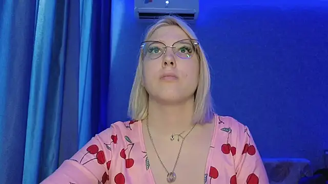 HotBrandyX online show from 12, 6, 2026