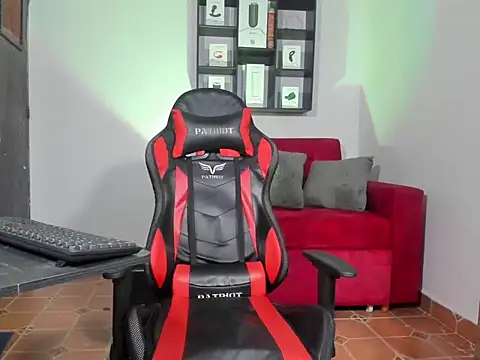 Snapshot of dereckgreen chatting on 20, 3, 2025 dereckgreen online show from 20, 3, 2025