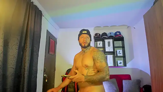 Snapshot of dereckgreen chatting on 20, 9, 2025 dereckgreen online show from 20, 9, 2025