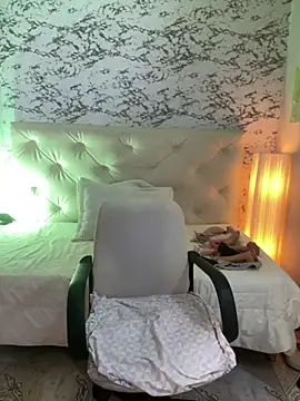 viktoria davis  online show from 1, 2, 2025