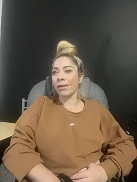 viktoria davis  online show from 13, 3, 2025