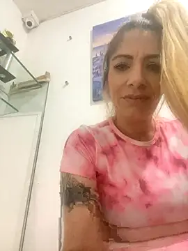 viktoria davis  online show from 16, 9, 2025