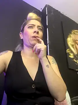 viktoria davis  online show from 19, 9, 2025