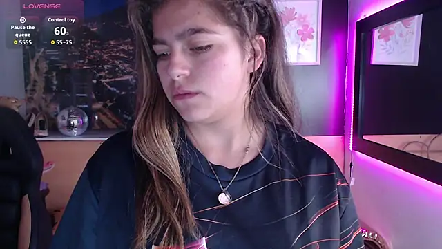 Kitten Cam online show from 1, 10, 2025