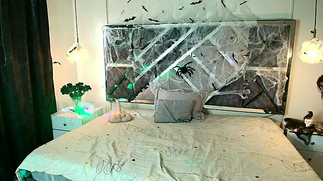 MysticMature online show from 6, 10, 2025