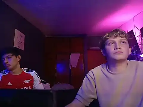 nanohotyalehorny online show from 17, 1, 2025