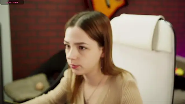 PamBeesly online show from 22, 1, 2025