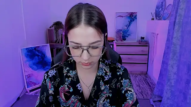 PamBeesly online show from 9, 2, 2025