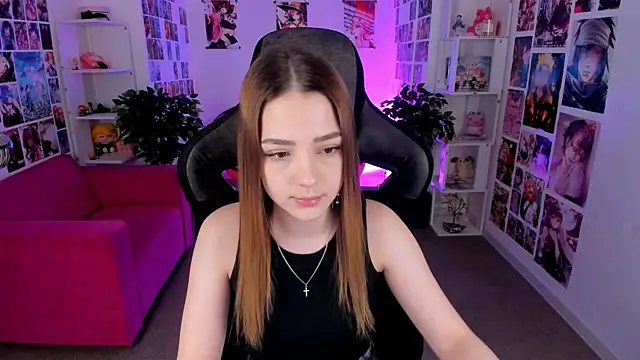 PamBeesly online show from 27, 2, 2025