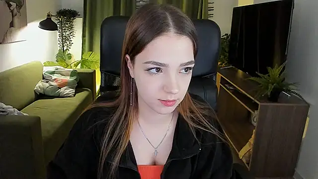 PamBeesly online show from 5, 3, 2025