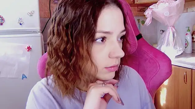 PamBeesly online show from 19, 2, 2026