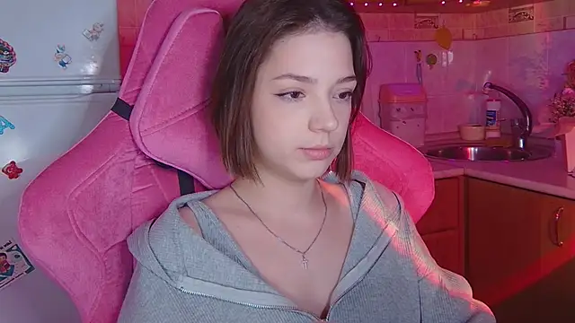 PamBeesly online show from 18, 4, 2026