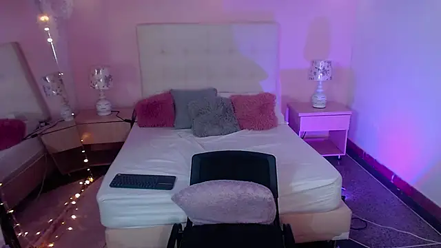 ScarlettDreamss7 online show from 28, 2, 2025