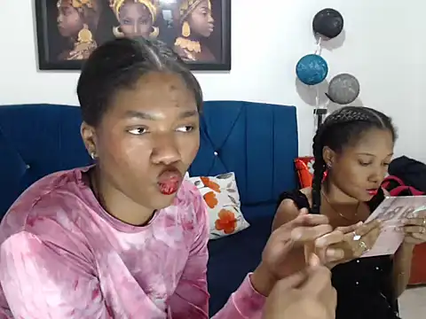 Snapshot of LITTLEDOLLHOT chatting on 24, 2, 2025 LITTLEDOLLHOT online show from 24, 2, 2025