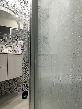 Greeneyes0820 online show from 27, 1, 2025