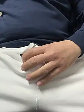 Greeneyes0820 online show from 6, 3, 2025