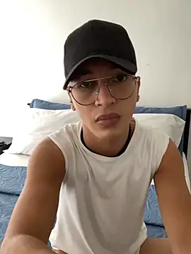 Diegosavage3 online show from 17, 9, 2025