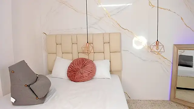 fierygroup online show from 4, 2, 2025