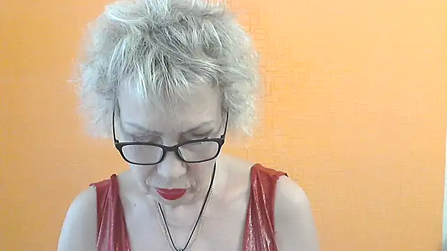 NessyJenixs online show from 6, 6, 2026