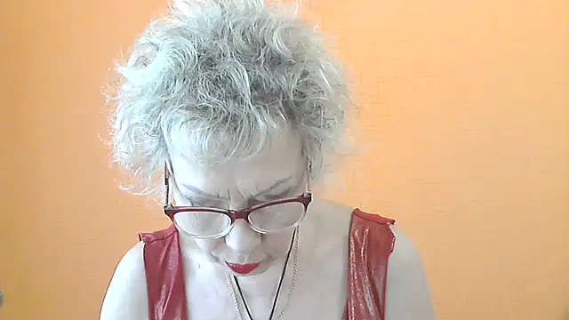 NessyJenixs online show from 10, 6, 2026