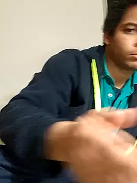 Snapshot of cingonduro chatting on 9, 2, 2026 cingonduro online show from 9, 2, 2026